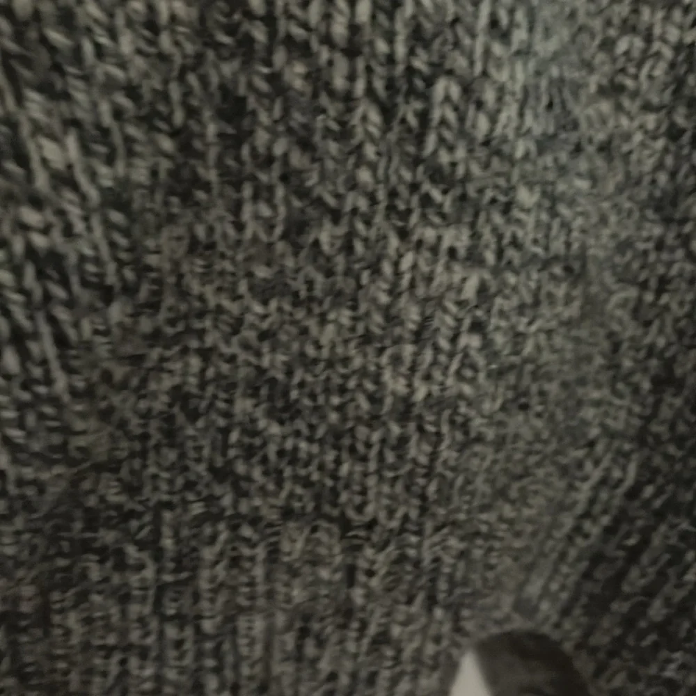 L. L. Bean Men’s 100% lambswool tweed  sweater XL. Excellent condition. - Picture 6 of 6